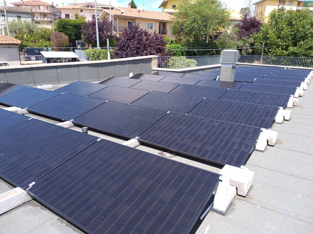 fotovoltaico su tetto piano con Sunballast